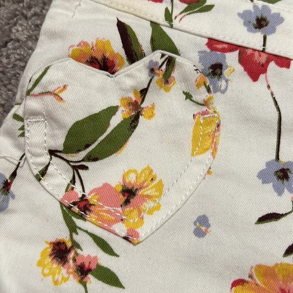Floral Overall Skirt - Picture 4 of 4